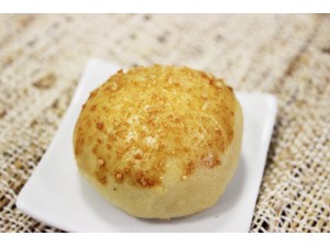 Mini Pao de Batata de cenoura com ricota 25un