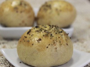 Mini Pão de Batata de Calabresa 25un